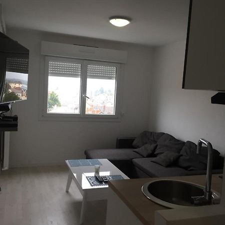 Studio Agreable Proche Gare Apartment Melun Exterior foto