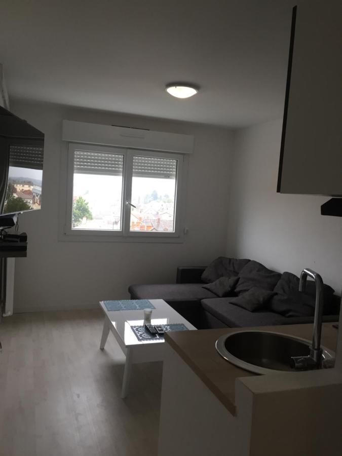 Studio Agreable Proche Gare Apartment Melun Exterior foto
